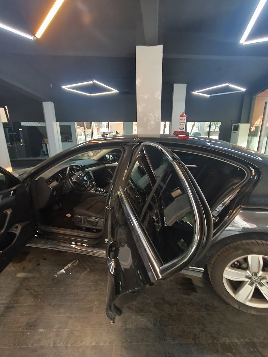 Kapı sökümü ile mekanizma kontrolü — Ekinci Otomotiv, Gaziosmanpaşa İstanbul